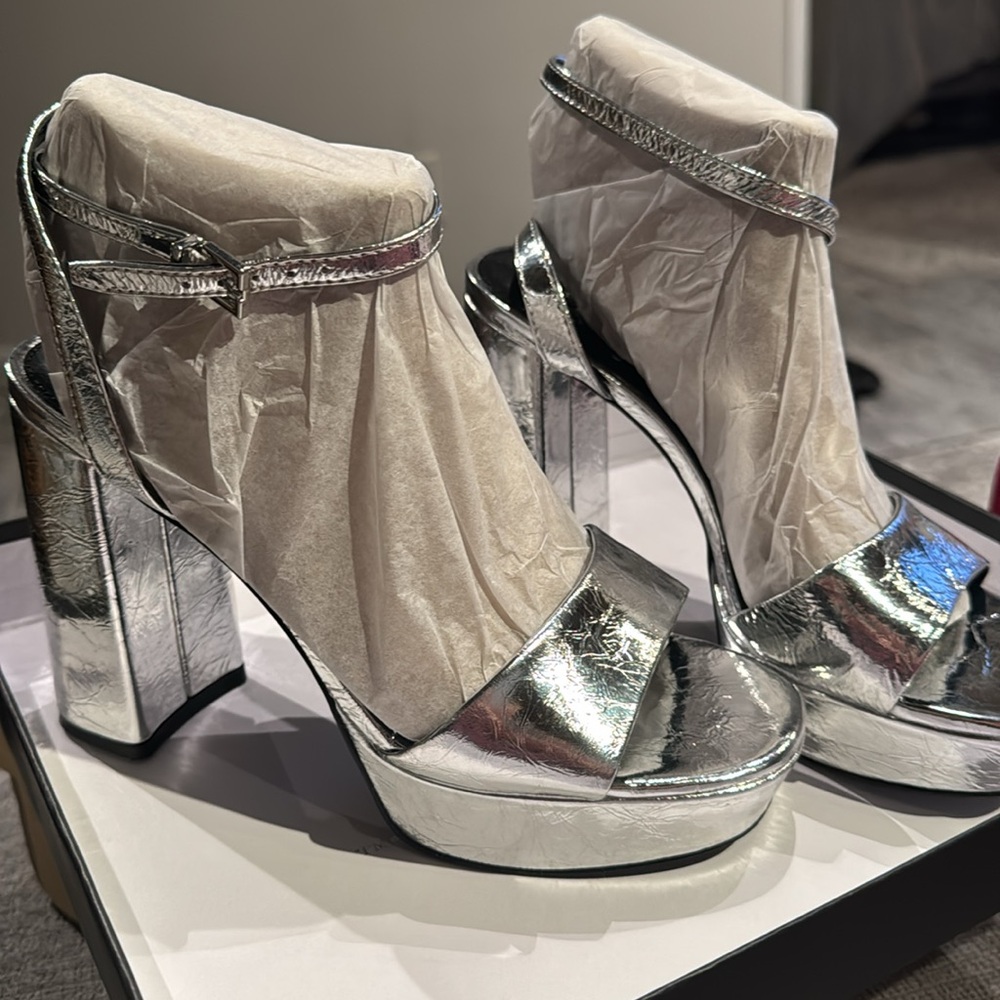 Vince Camuto Pendry Platform Sandal, silver, size 7.5